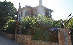 Ξενιώτη Ξενώνας